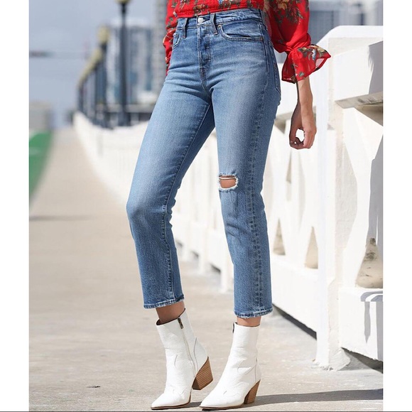 🔥🔥🔥NWT LEVI’S WEDGIE FIT STRAIGHT JEANS - Picture 4 of 12